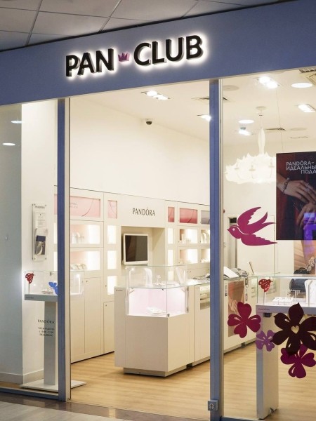 Магазины Pandora в России переименовали в Pan Club Магазины Pandora в России переименовали в Pan Club