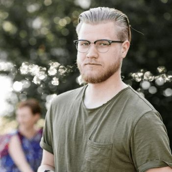 
                    Лучшие практики и главные ошибки продвижения на Wildberries, Ozon и Я.Маркете в 2023-м году            