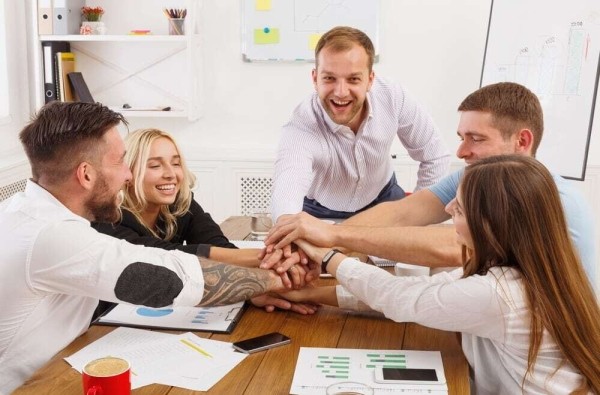 
                    ТАРГЕТИРОВАННАЯ РЕКЛАМА. Что за фрукт и КАК ОНА МОЖЕТ ПОМОЧЬ БИЗНЕСУ?            