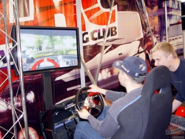 
                    Маркетинг великой и ужасной Lada Racing Club            